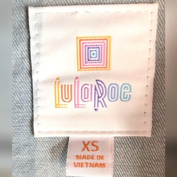 LulaRoe Harvey Light Blue Denim Jean Crop Jacket - Size XS - Picture 3 of 4